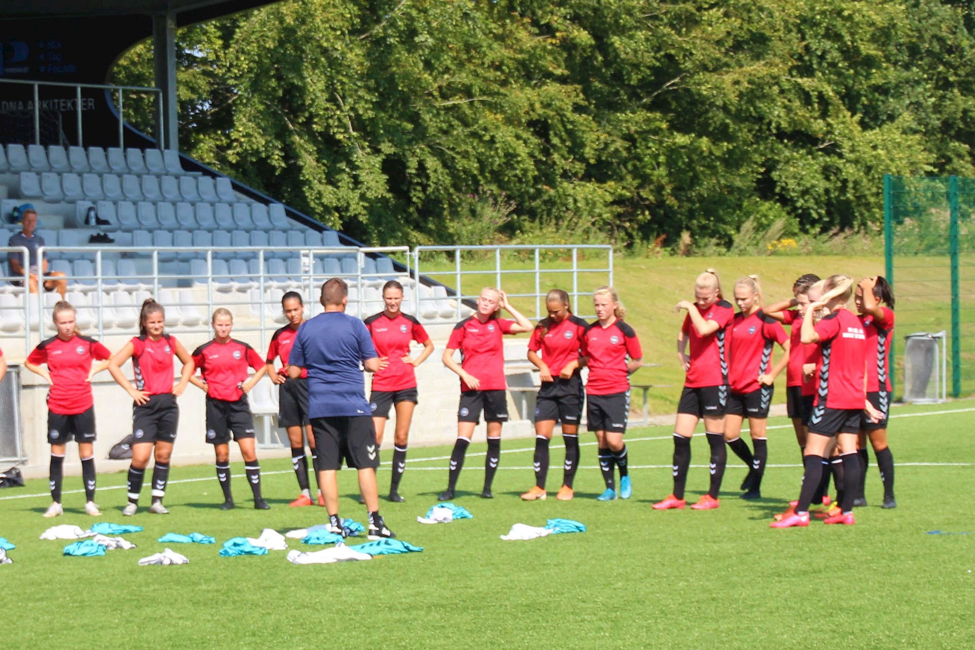 Randa Bold Med Hold Randa Bold Med Hold